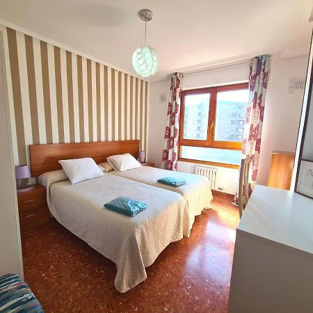 Dos Torres Tauriel - Espacioso Apartamento Con Impresionantes Vistas Y Garaje Privado Zaragoza Eksteriør billede