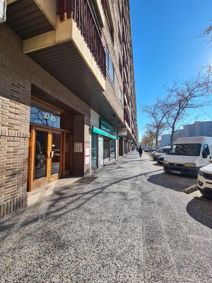 Dos Torres Tauriel - Espacioso Apartamento Con Impresionantes Vistas Y Garaje Privado Zaragoza Eksteriør billede