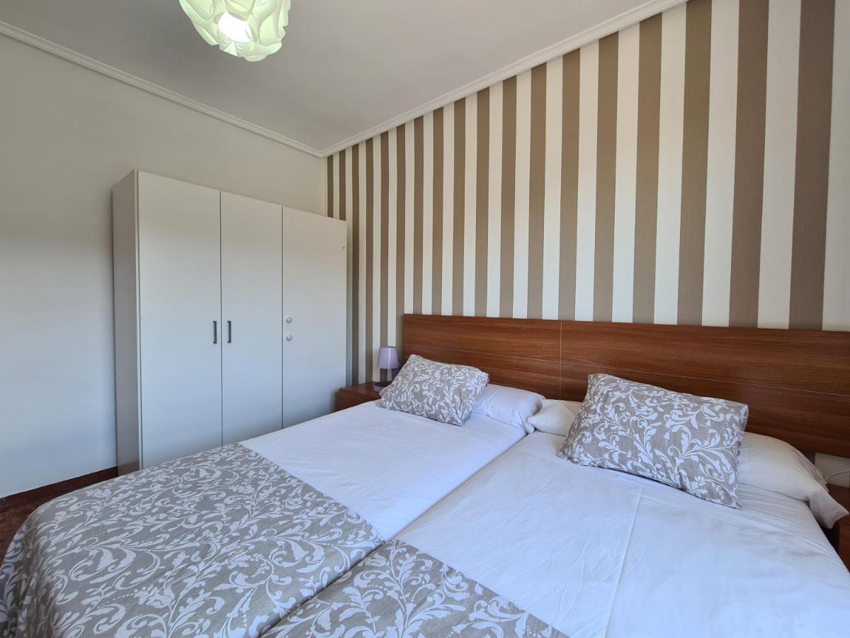 Dos Torres Tauriel - Espacioso Apartamento Con Impresionantes Vistas Y Garaje Privado Zaragoza Eksteriør billede