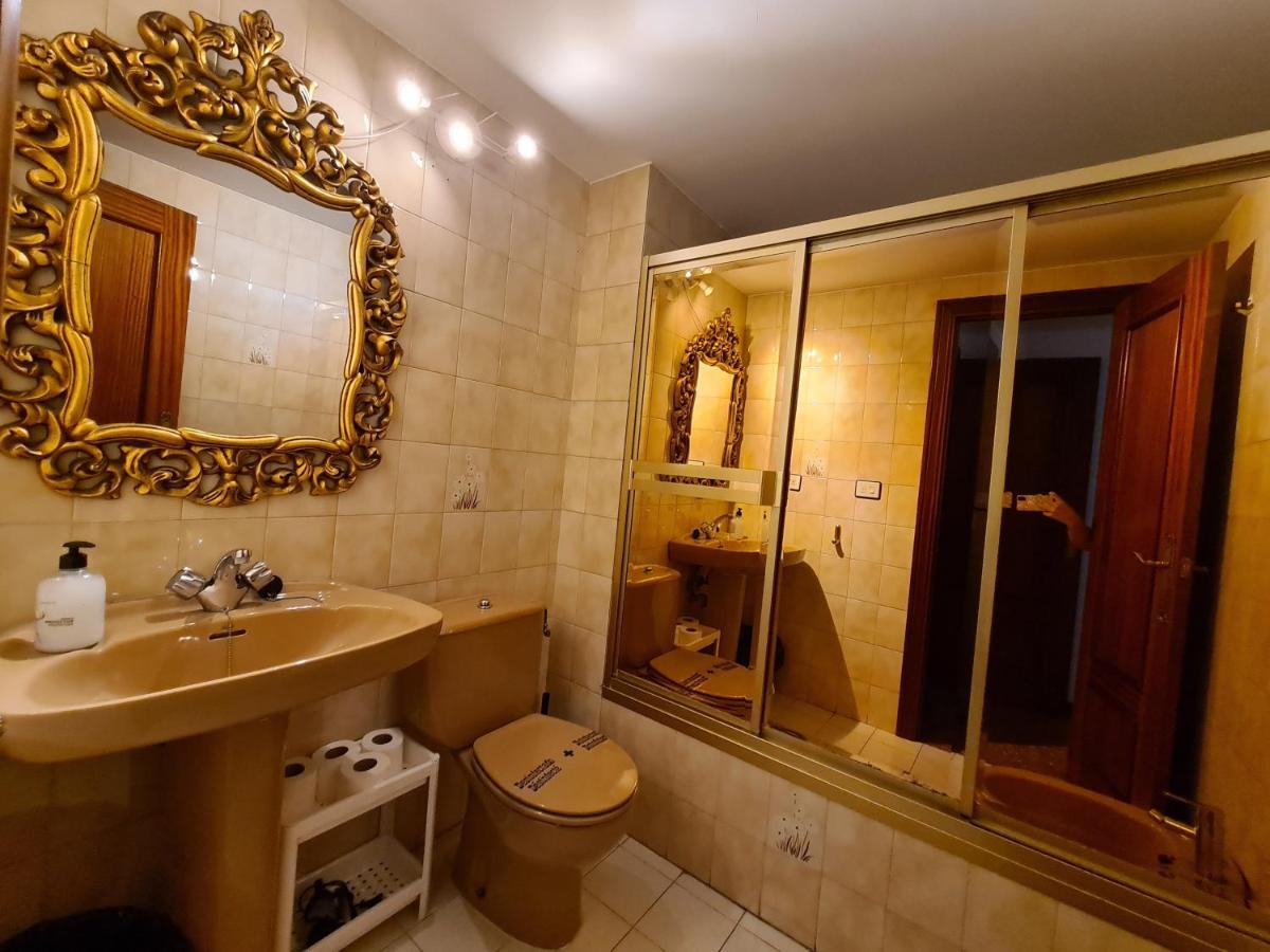 Dos Torres Tauriel - Espacioso Apartamento Con Impresionantes Vistas Y Garaje Privado Zaragoza Eksteriør billede