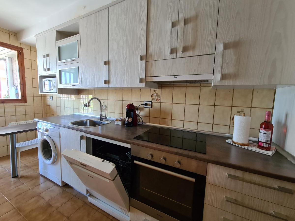 Dos Torres Tauriel - Espacioso Apartamento Con Impresionantes Vistas Y Garaje Privado Zaragoza Eksteriør billede