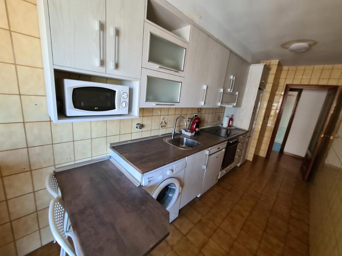 Dos Torres Tauriel - Espacioso Apartamento Con Impresionantes Vistas Y Garaje Privado Zaragoza Eksteriør billede