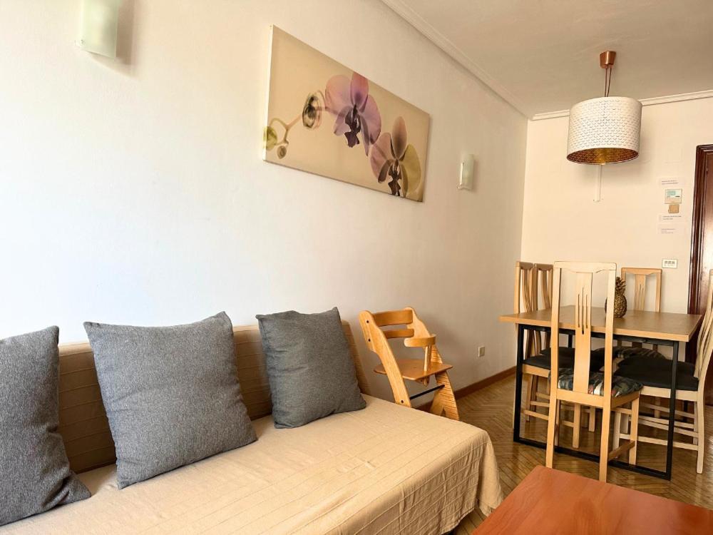 Dos Torres Tauriel - Espacioso Apartamento Con Impresionantes Vistas Y Garaje Privado Zaragoza Eksteriør billede